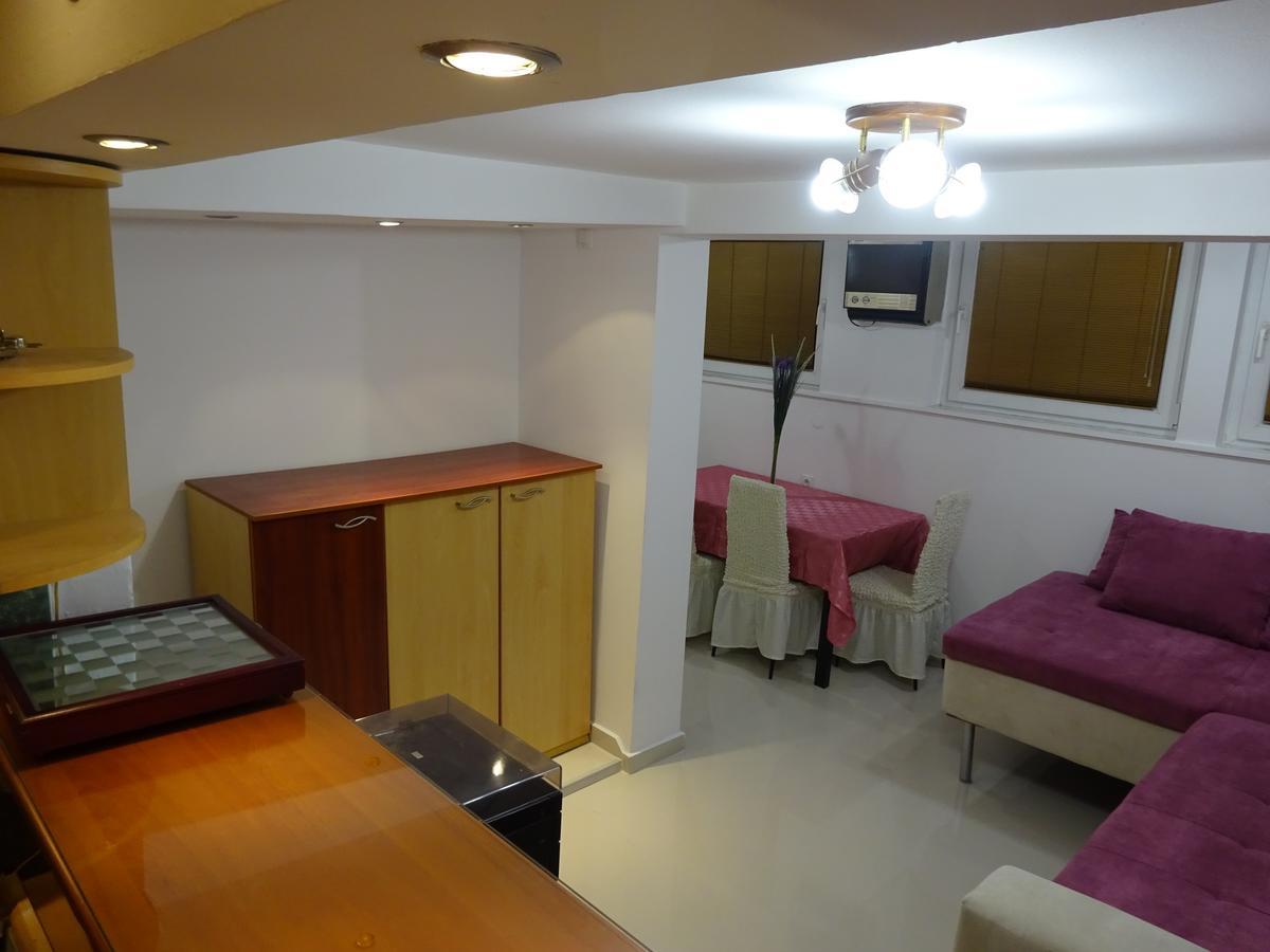 Jasmin White Apartment Szkopje Kültér fotó