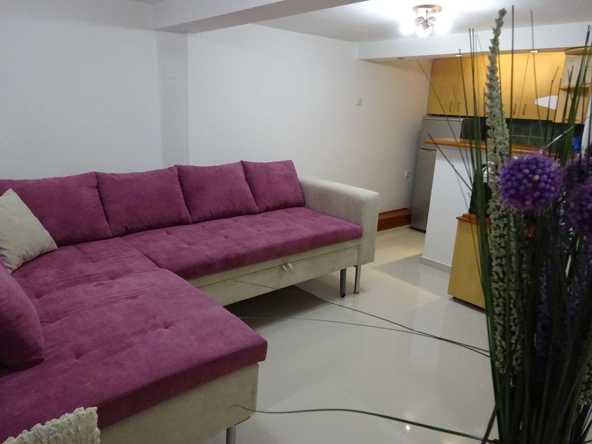 Jasmin White Apartment Szkopje Kültér fotó