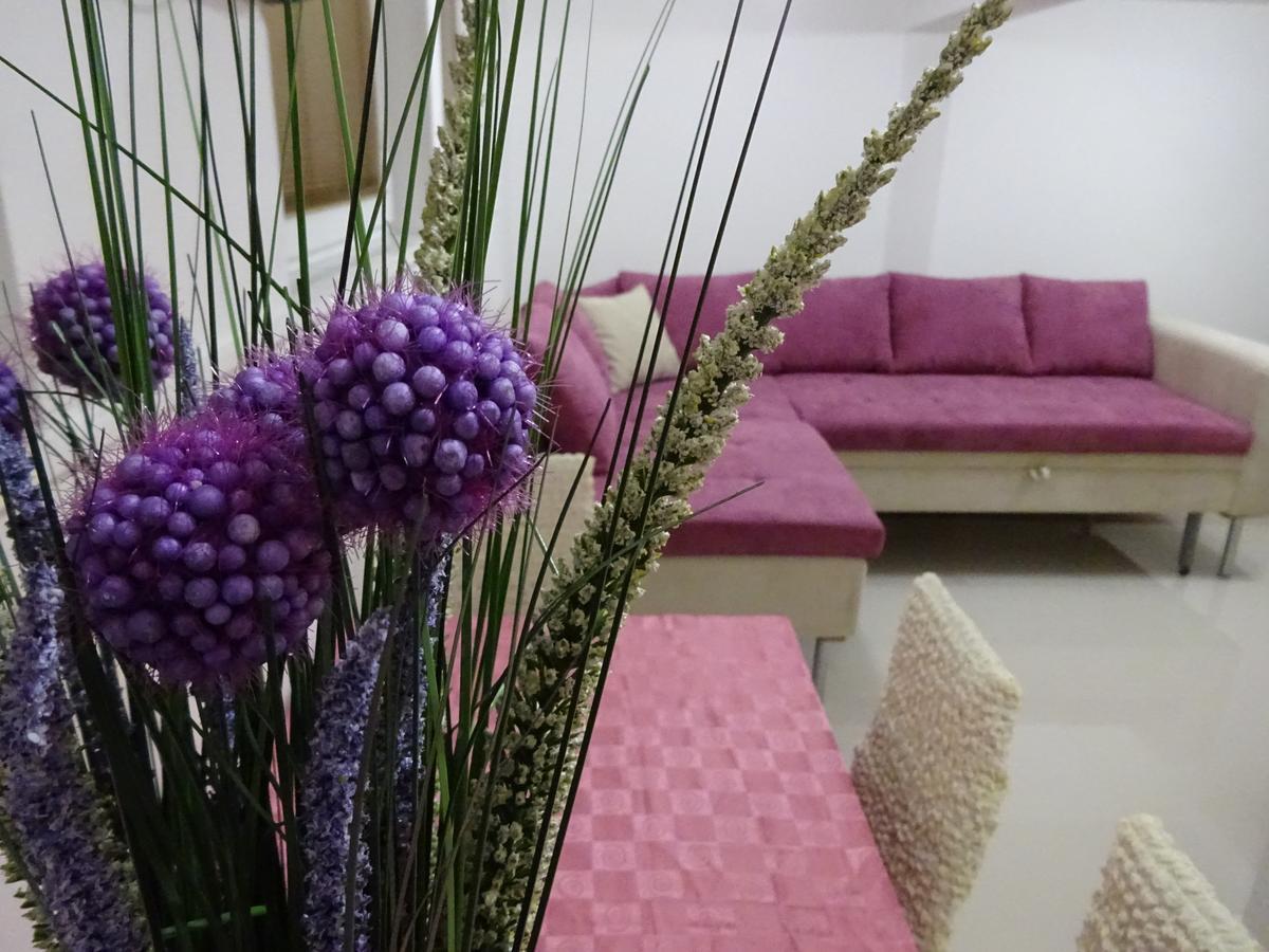 Jasmin White Apartment Szkopje Kültér fotó