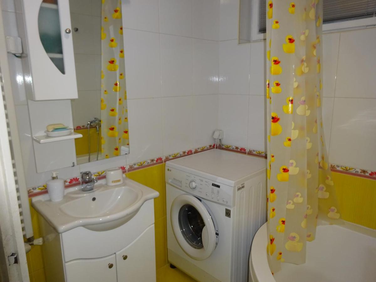 Jasmin White Apartment Szkopje Kültér fotó