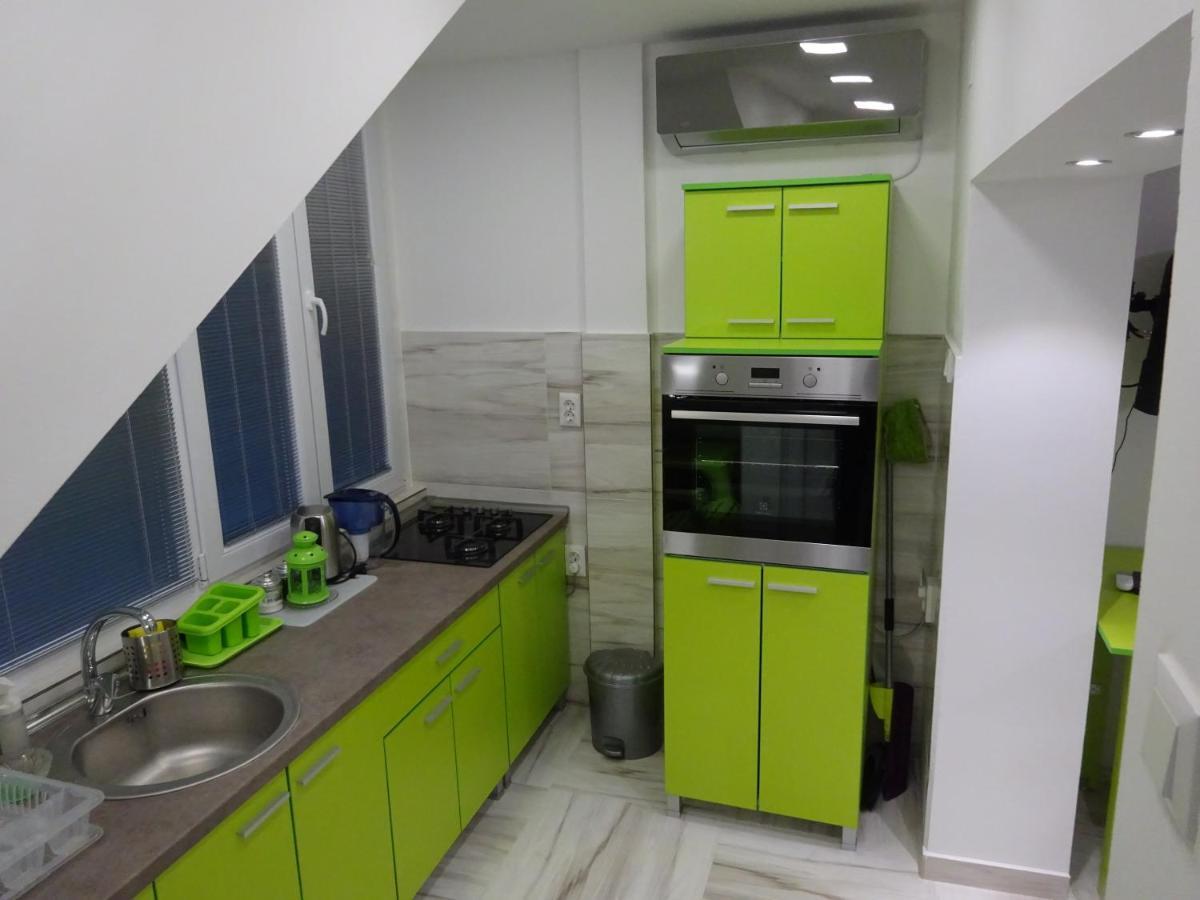 Jasmin White Apartment Szkopje Kültér fotó